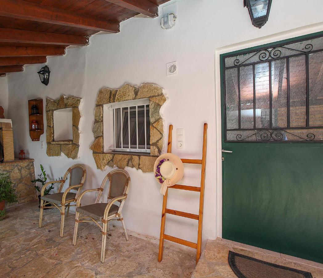 Traditional Guesthouse Asimakis Anifion エクステリア 写真